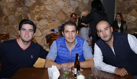 Posada en el Club Halcones.