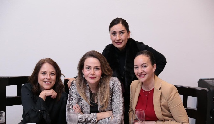  Aurora Castrejón, Lucía Pedraza, Gabriela Revuelta y Katia Horner.