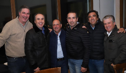  Andrés Bárcena, Alejandro Navarro, Che Hernández, Alejandro Elizondo, Gerardo Galván y Jorge Gómez.