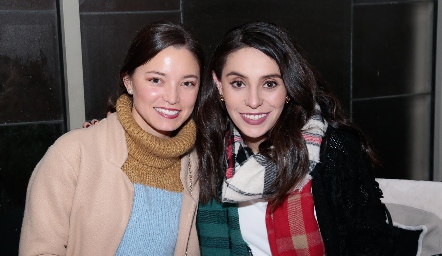  Ana Patricia y Adri de la Maza.
