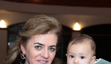  Adriana Carrera.