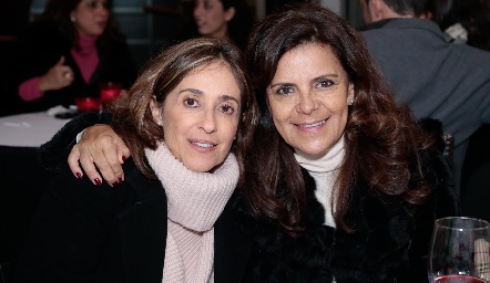  Mónica Gaviño y Patricia Silos.