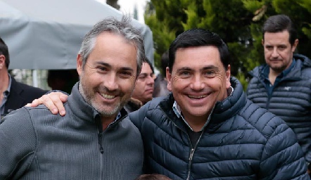  Tato y Benjamín del Blanco con Javier Ramírez.