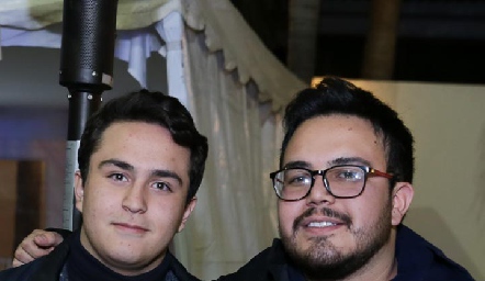 Primos.