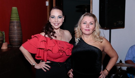 Posada de mejores amigas.