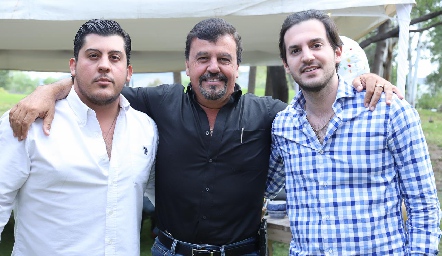  Toro Gómez, Héctor Gómez y Eduardo Torre.