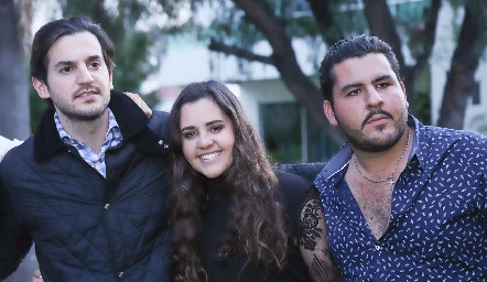  Eduardo Torre, Ani y Emilio Gómez.