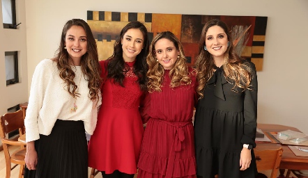La novia con sus cuñadas, Paloma Díaz Infante, Teté Mancilla, Ana Gaby y Miriam Díaz Infante.