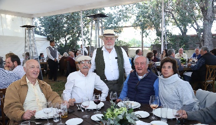  Francisco Artolózaga, Carlos Malo, Guillermo Pizzuto, Mario y Pitusa Benavente.