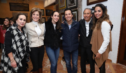  Maricarmen López, Leticia Rojas, Ximena Castillo, Luis Manuel de la Rosa, Manuel de la Rosa y Fernanda Castillo.