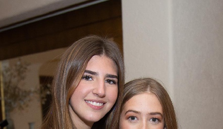 Ale Almaguer y Miris Gómez.