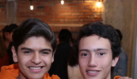  Eduardo Cervantes y Juan Alberto Martínez.