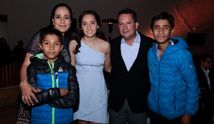  Verónica Vallejo, Rodrigo, Vero, Humberto y Humberto Moreno.