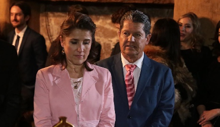  Los papás del novio, Verónica Rangel y Lauro Martínez.
