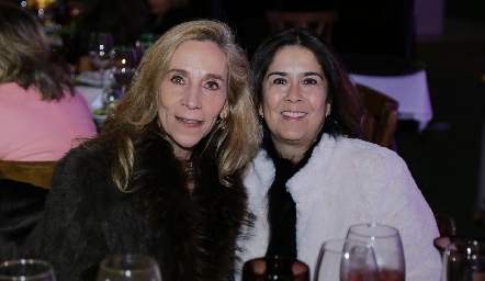  Gaby Cantú y Sandra Galván.