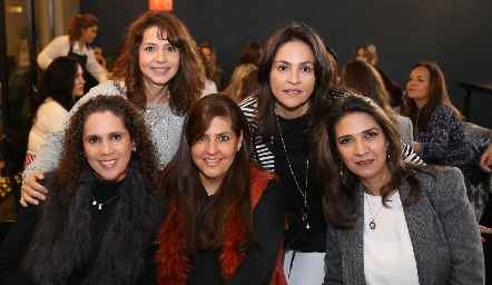  Marcela Carrillo, Lucía Jiménez,  Norma García, Vera Villarreal y Lourdes Velázquez.