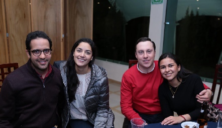Juan Pablo Cabrera, Ale Rojas, Víctor Azcona y Valeria Rodríguez.