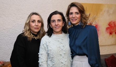  Roxana Serna, Montserrat Gómez y Rosy Rodríguez.