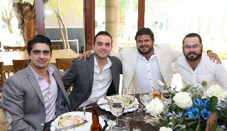  Daniel Valadez, Pedro Briano, Enrique Hernández y Roberto Espinosa.