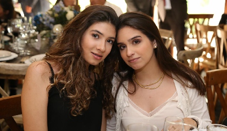  Natalia y Sofía Garfias.