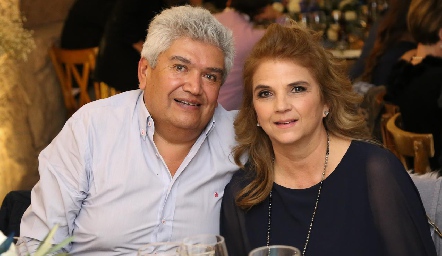  Francisco Ruiz y Luz María Márquez .