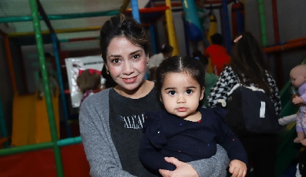 Marcela Ponce y María Paula.