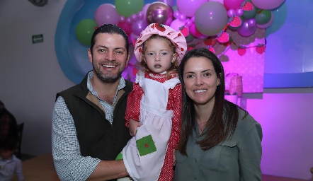  Fernando Toranzo, Julia y Adriana Medina.