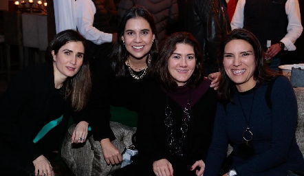  Lourdes Orozco, Claudia Díaz de León, Paulina Vivanco e Isabel Elizondo.