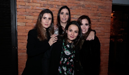  Lourdes Orozco, Ana Elena Meade, Ana Luisa Díaz de León y Adriana Revuelta.