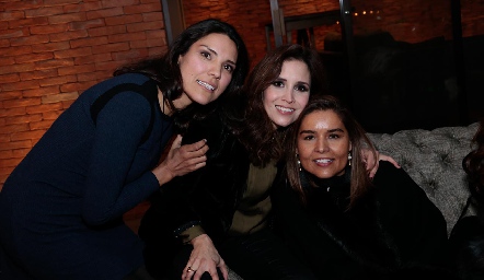  Isabel Elizondo, Ana Luisa Díaz de León y Lorena Torres.
