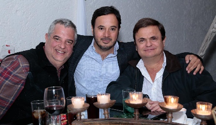  Carlos Derbez, Alejandro Stevens y Óscar Cabrera.