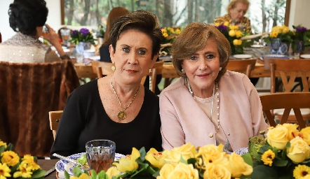 Rocío Mancera y Olivia Pino.