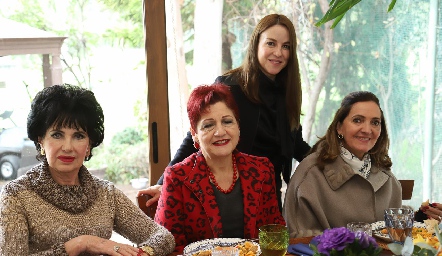  Diana Guel, Lucy Stahl, Adela Martínez y Mónica Alcalde de Garza.
