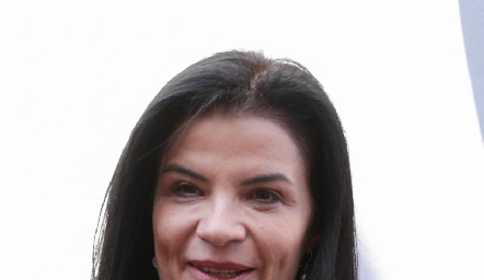 María Esther Velázquez.