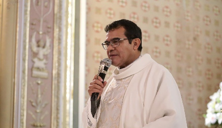  Padre Salvador.