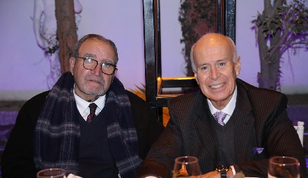 Carlos Abaroa y Manuel González.