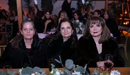 María Pizzuto, Julieta Rodríguez Páez y Laura Rodríguez Páez.
