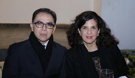  Javier Silva y Cristina Nava.