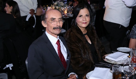  Javier Robles y Guadalupe Chávez.