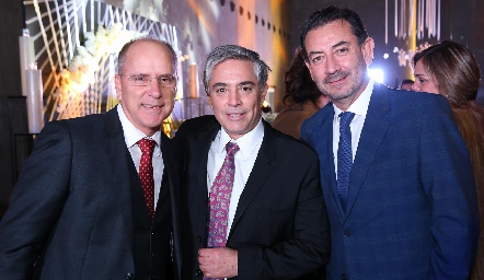  Alejandro Gochicoa, Gerardo Serrano y Leopoldo Córdova.