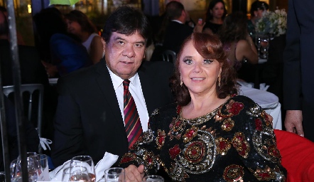  Agustín Martínez y Gabriela Meade.