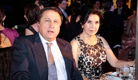  Guillermo Ortiz y Martha González.