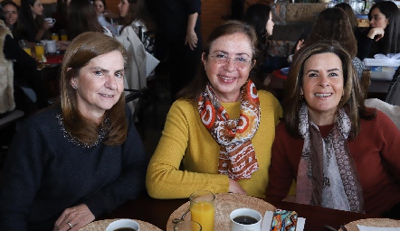 Maripepa Valladares, Marcela Rangel y Martha Elena Muñiz.