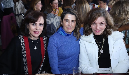  Alicia Gallegos, Maite Bustundui y Maricarmen Von Der Meden.