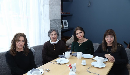  Lucía Martínez, Natividad Berrón, Elvia Chong y Clara Ramírez.