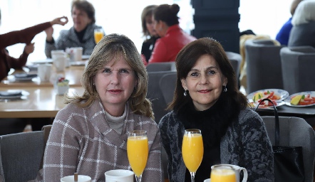  Carmen Zwiegger y Luchi Castelo.