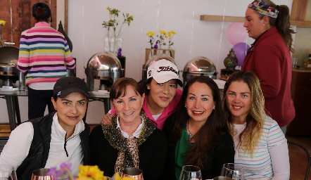  Carla Ruiz, Pili Pedraza, Luz Venegas, Gladys Nájera y Silvia Garza.