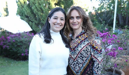 Martha Morales y Viviana Navarro.