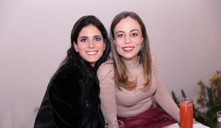  Maribel Rodríguez y Fernanda Torres.