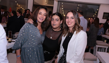  Verónica Montelongo, Daniela González y Ana Paula Fernández.